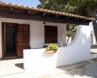 Camping Village La Pineta - San Vito Lo Capo - Outdoor view
