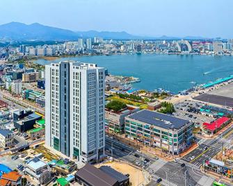 Sokcho Mari Vista Hotel - Sokcho - Building