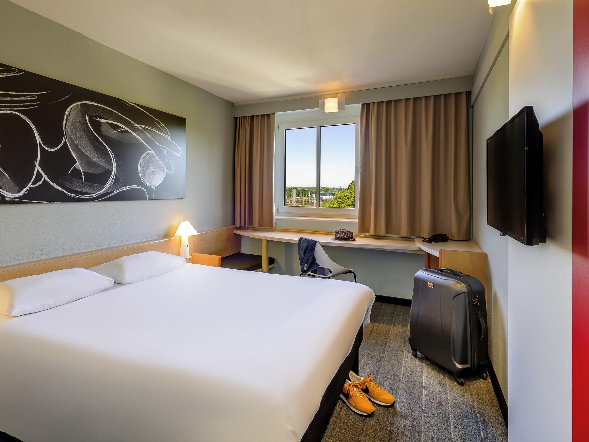Ibis Augsburg beim Königsplatz - Augsburg - Bedroom