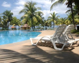 Gem Beach Resort - Kuala Terengganu - Pool