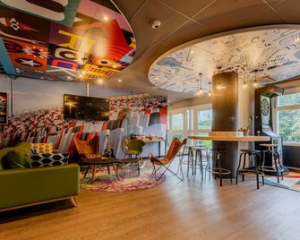 B&B HOTEL Lille Villeneuve d'Ascq Grand Stade - Villeneuve-d'Ascq - Lounge