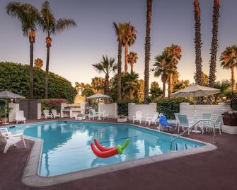 Hotel Pepper Tree Boutique Kitchen Studios - Anaheim - Anaheim - Pool