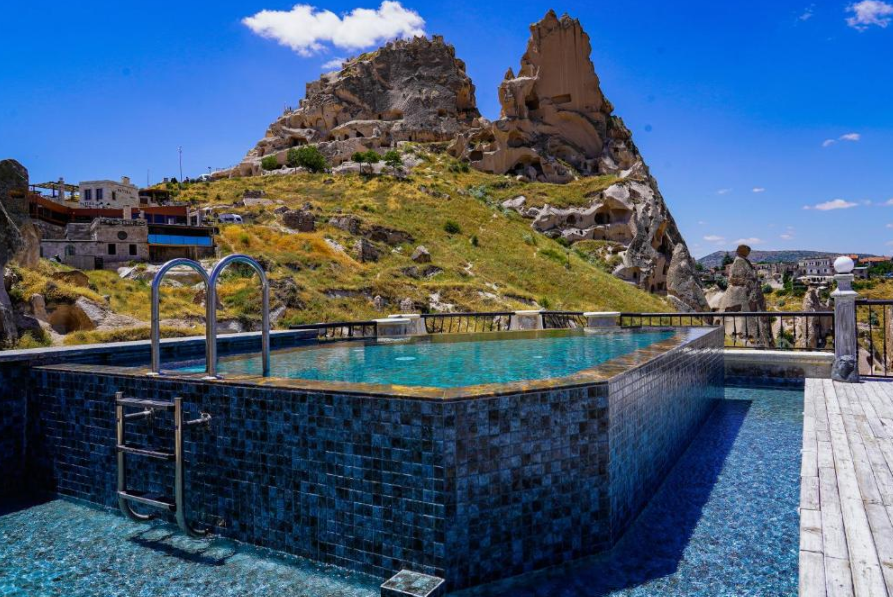 The Kingdom Of Cappadocia Luxury Cave Hotel - נבשאיר - בריכה