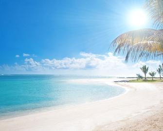 Lux Belle Mare - Belle Mare - Beach