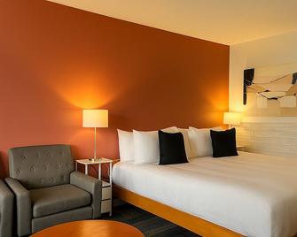Okanagan Lakefront Resort - Penticton - Bedroom
