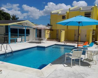Sun Fun Hotel - Nasáu - Pileta
