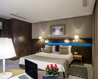 Hôtel Belvédère Fourati - Tunis - Bedroom