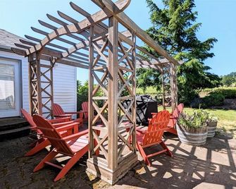 Charming Historic Cottage on Vineyard - Dayton - Patio