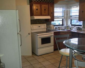 Mcmaster Accommodations - Hamilton - Cocina