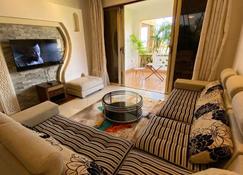 Shanzu Beachfront Apartments - Mombasa - Salon