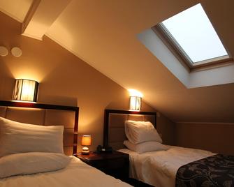 Zhemchuzhina Vostoka Hotel - Chitá - Habitación