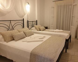 Benakis Hotel Σίφνος - Platis Gialos - Κρεβατοκάμαρα