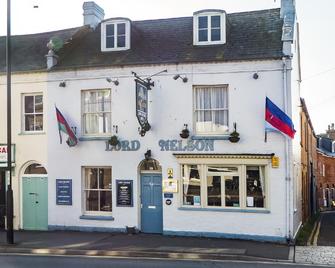 Lord Nelson Hotel - Bridport - Gebäude