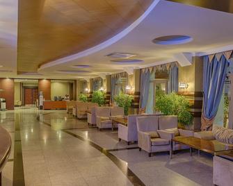 Grand Pasa Hotel - Μαρμαρίδα - Σαλόνι ξενοδοχείου