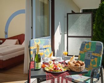 Land-Gut-Hotel Burgblick - Bad Münster am Stein-Ebernburg