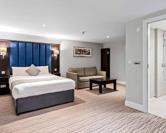 St Nicholas Hotel - Colchester - Bedroom