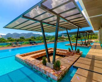 Altos de Montserrat 2 1 - Herradura - Piscina