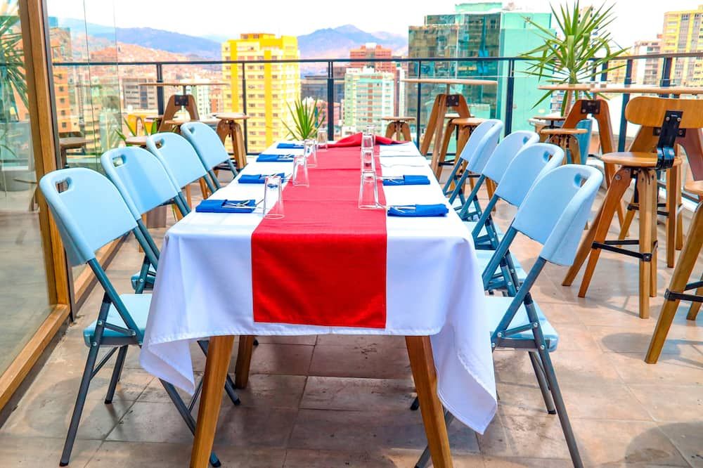 ماديرو هوتل آند سويتس - لا باز - مطعم