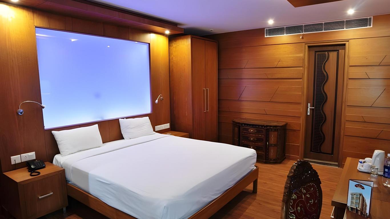Hotel Emarald