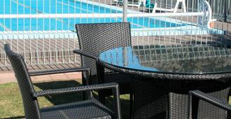 Ambassador Motor Inn Ballarat - Ballarat - Bể bơi