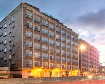 Apartamentos Dann - Bogotá - Building