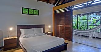 Hotel Amazon Bed & Breakfast - Leticia - Bedroom