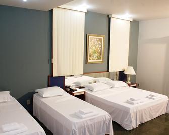 Hotel Caiçara Bistrô & Eventos - Itaperuna - Habitación