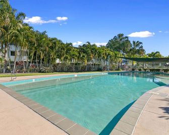 Ramada Encore by Wyndham Whale Cove Hervey Bay - הרוויי ביי - בריכה