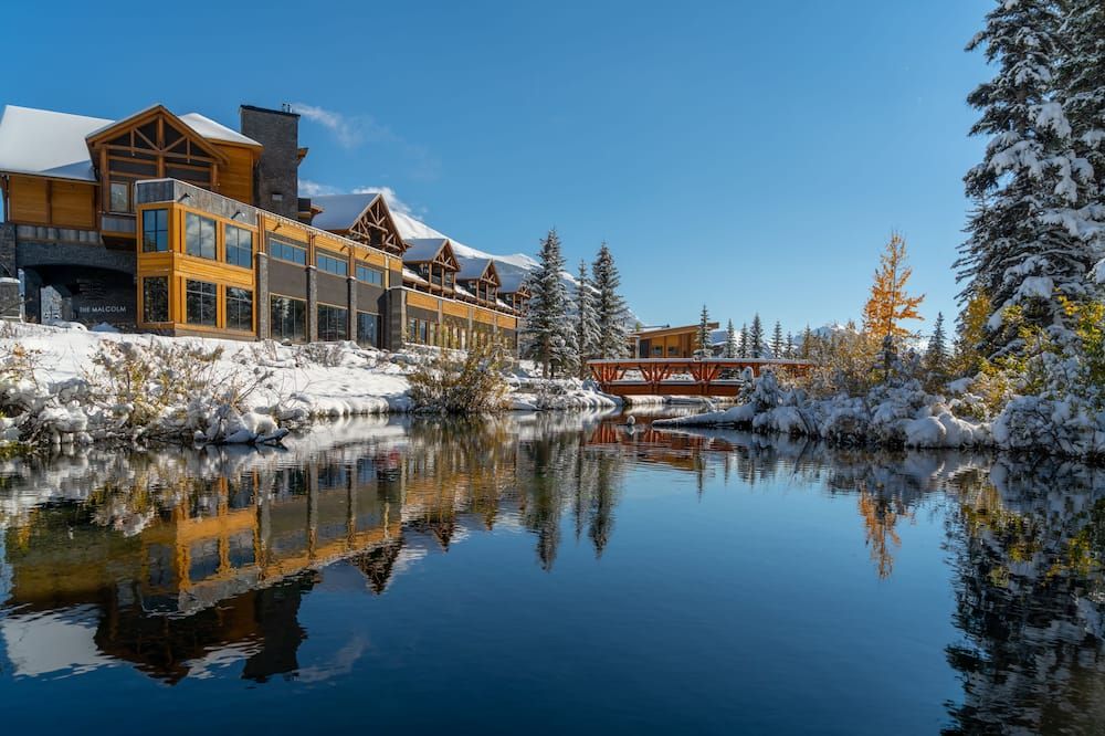 The Malcolm Hotel - Canmore - Outdoor view