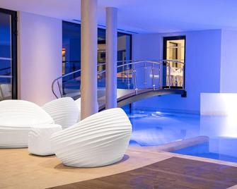 克洛斯德里斯酒店 - 奧特羅特 - 奧貝奈 - 游泳池