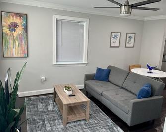 Home in Southeast Washington DC. - Washington - Sala