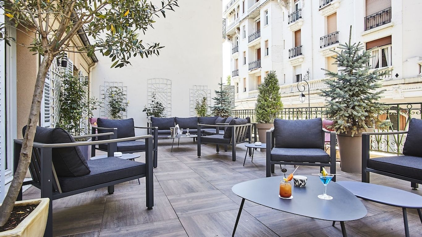 Hôtel Les Nations The Originals Boutique Vichy