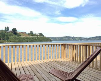 Palafito Azul Apart Hotel - Castro - Balcón