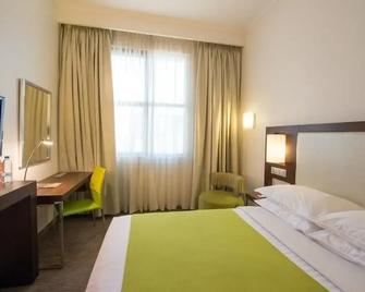 ستاي إيزي لوساكا - لوساكا - غرفة نوم