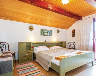 2 Bedroom Beautiful Apartment In Stolac - Sveti Juraj - Schlafzimmer