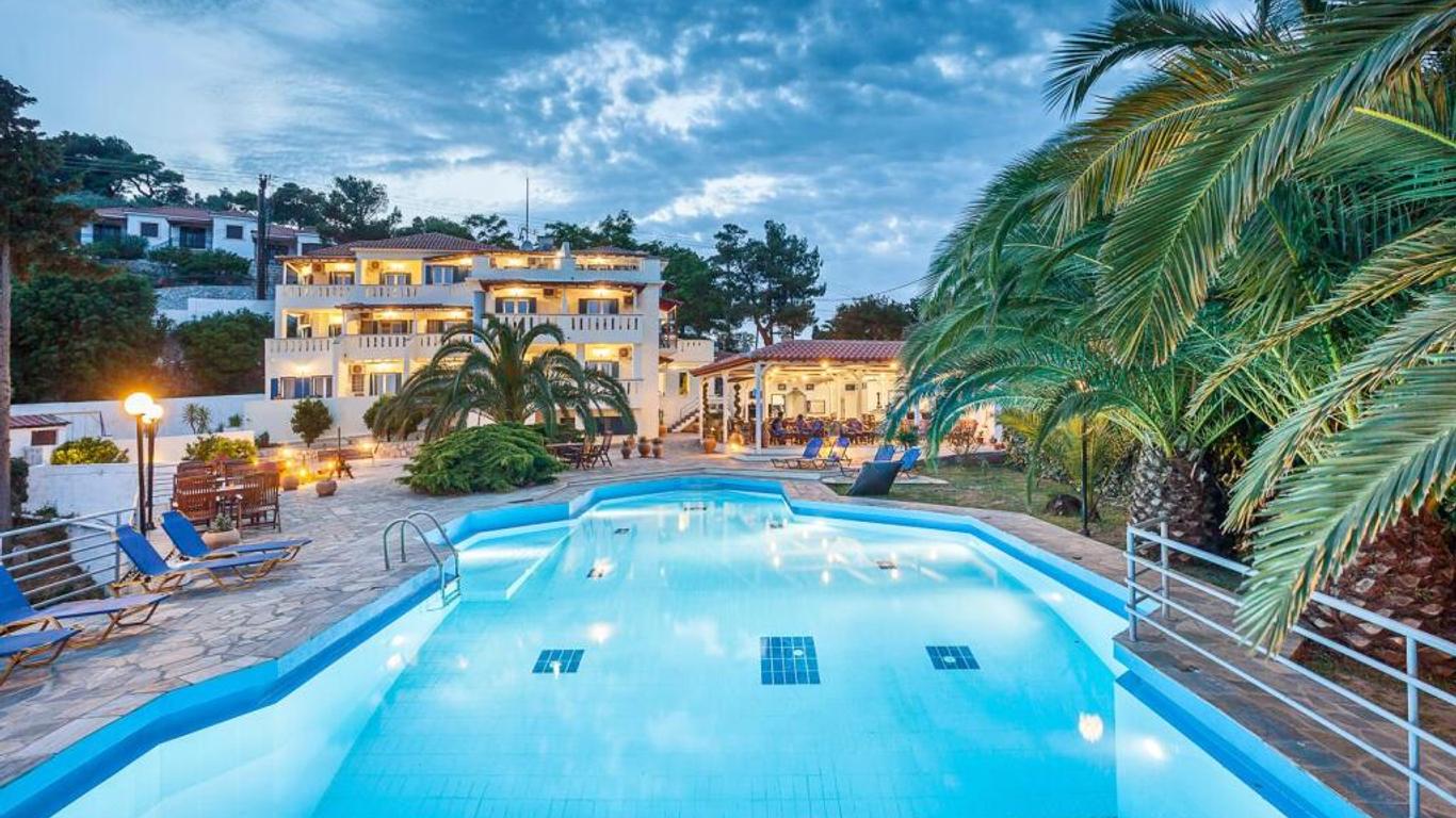 Stafylos Suites & Boutique hotel