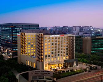 Courtyard by Marriott Bengaluru Outer Ring Road - Bengaluru - Building