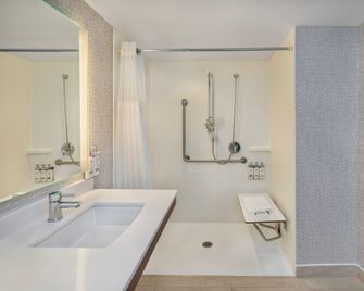 Holiday Inn Express Toronto Downtown By IHG - Toronto - Bedroom