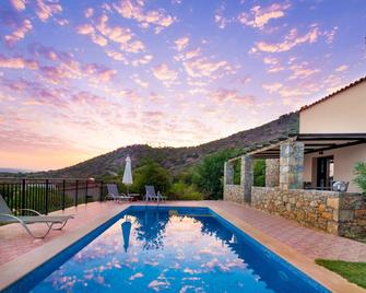 Melidoni X Village - Melidoni - Pool