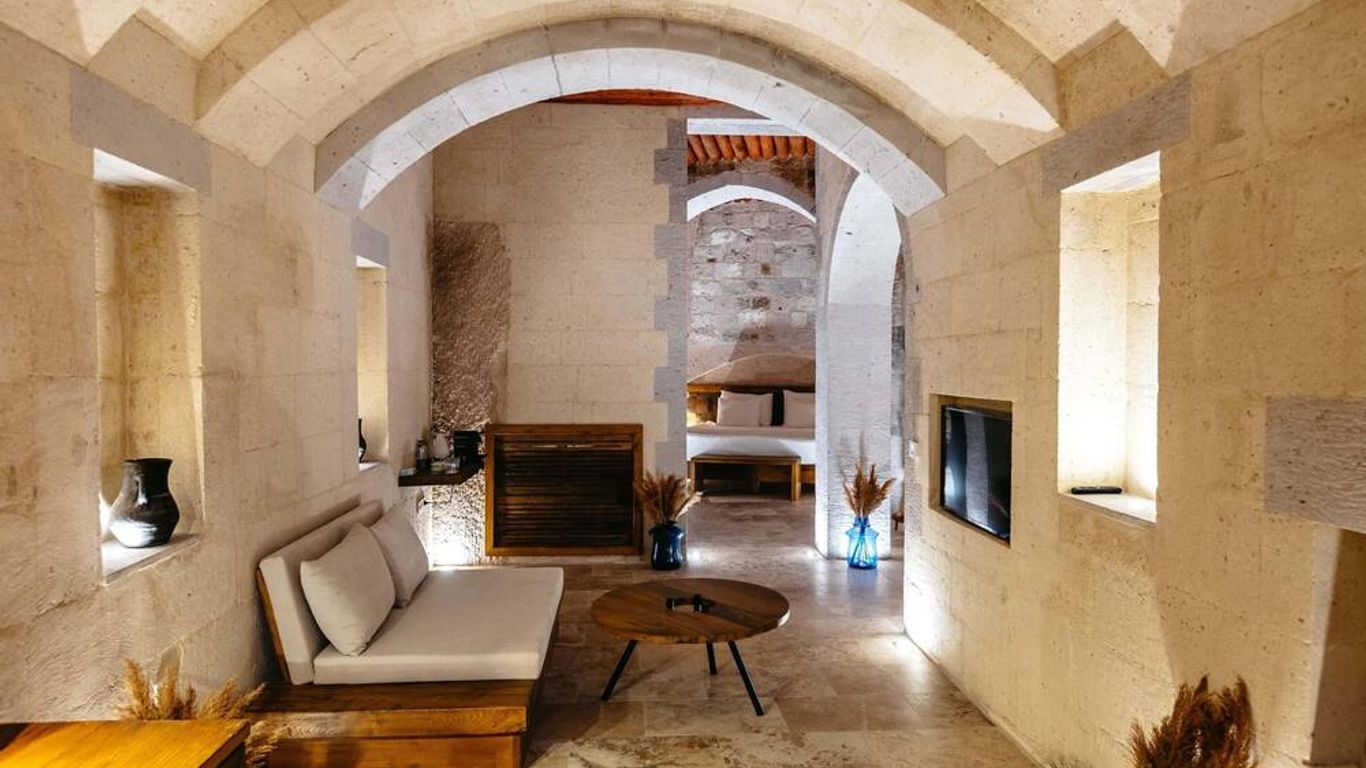 Millstone Cave Suites