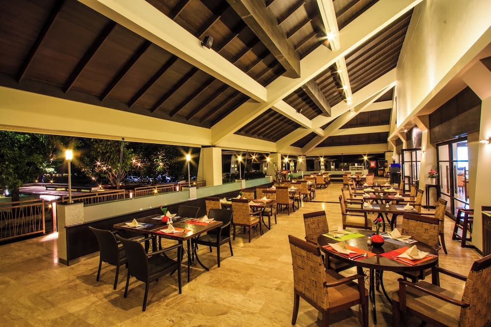 ذا نوفيو تشومفون بيتش ريزورت آند جولف