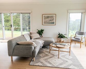 Stunning Top of the Otways Views 3-4 Bedroom House - Beech Forest - Sala de estar