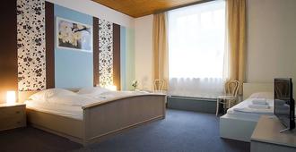Hotel Neun 3/4 - סלה - חדר שינה