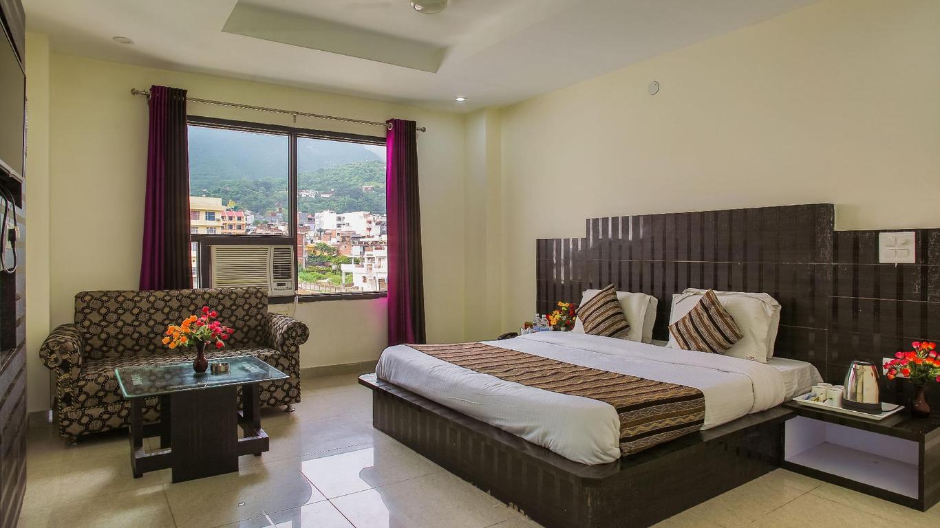 Hotel Maa Gayatri India
