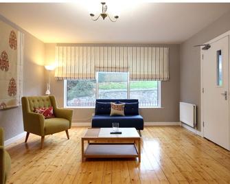 Kc Accommodation - Dungannon - Living room