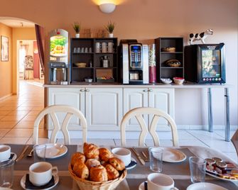 Appartement Independant Dans Le Resid Ho - Vedène - Ristorante
