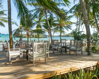 Sun Palm Beach Resort - Watamu - Patio