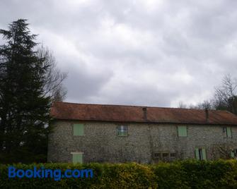 B&B Au Pére Louis - Labastide-du-Vert - Edificio