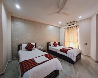 Tulsi Motel - Nadiād - Habitación