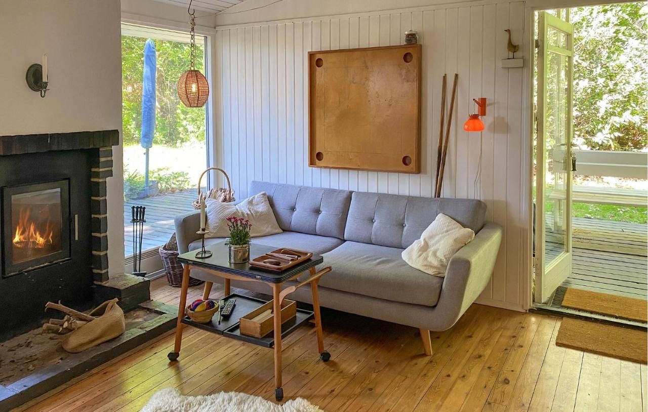 3 Bedroom Nice Home In Dronningmølle – Fredensborg